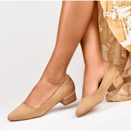 Goodin Női alacsony sarkú velúr pumpák, bézs GD-XR106BE