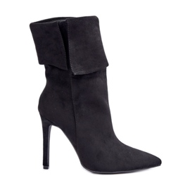 Fekete magas sarkú bokacsizma, felhajtott felsőrésszel