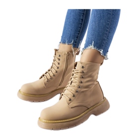 Sötétbézs klasszikus csizma a Benvenuto - Solea márkától