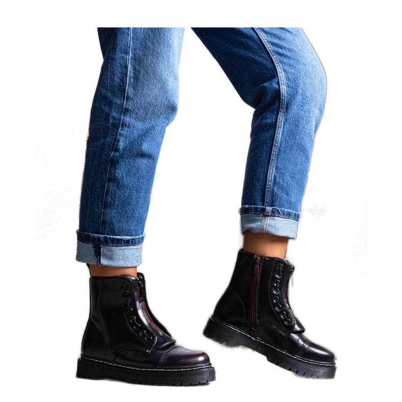 Bordó hőszigetelt túrabakancs piros