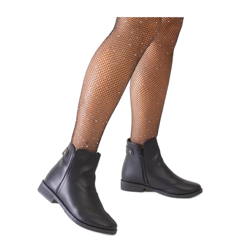 Fekete klasszikus bokacsizma ökobőrből
