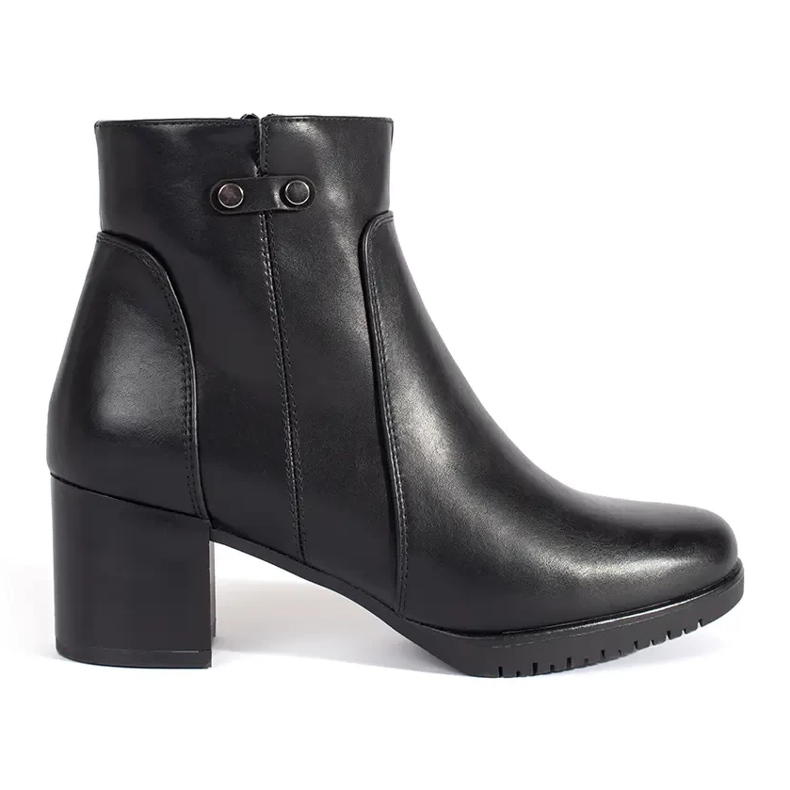 Fekete magas sarkú bokacsizma Sergio Leone-tól