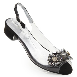 Fekete átlátszó lapos szandál kövekkel a Sabatina márkától Fekete átlátszó lapos szandál kövekkel a Sabatina márkától