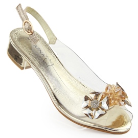 Átlátszó lapos szandál arany kövekkel a Sabatina cégtől aranysárga