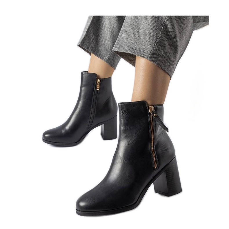 Fekete szigetelt klasszikus Edilio - Solea csizma