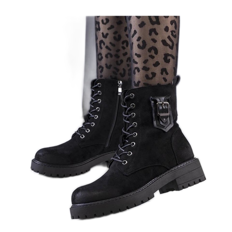 Fekete velúr csapdázók