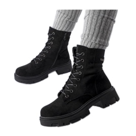 Fekete, enyhén szigetelt öko-velúr csizma