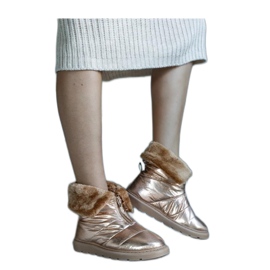 Arany hőszigetelt hócsizma gallérral aranysárga