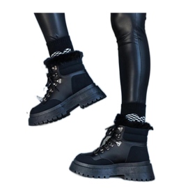 Masszív platformcsizma bundával fekete