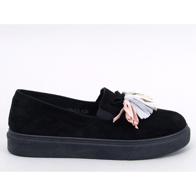 Fekete bojtos naplopók