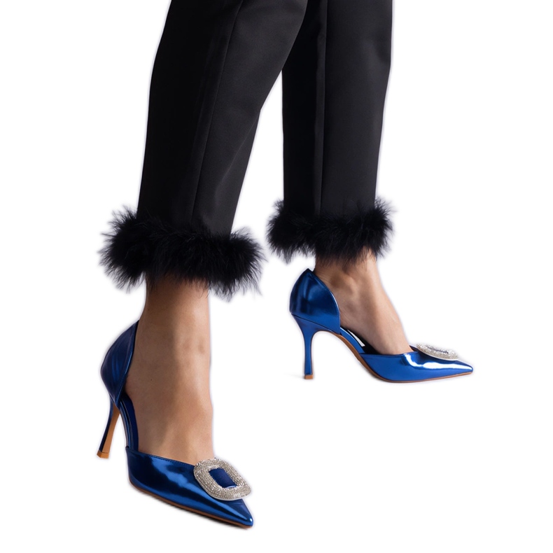 Cirkonokkal díszített kék tűk