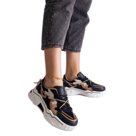 Fekete tornacipő cirkon zsinórral díszítve