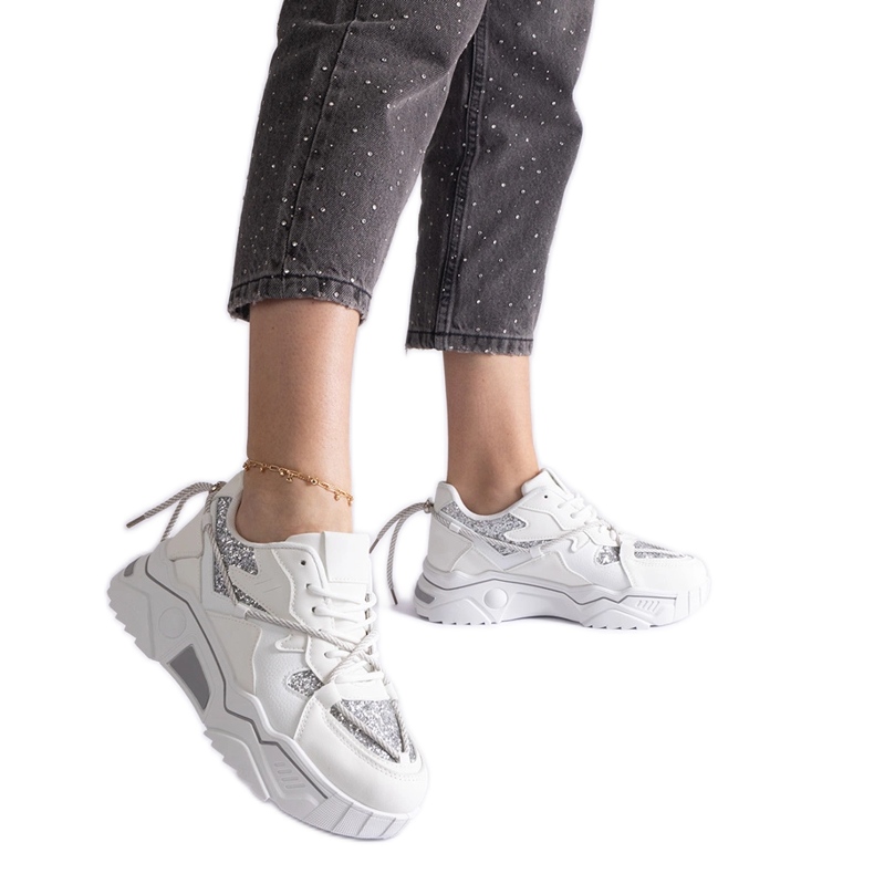 Fehér, csillámos női tornacipő