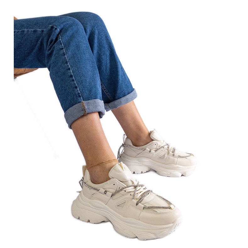 Bézs színű női sportcipő