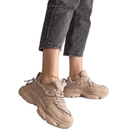 Sötétbézs színű női sportcipő Sötétbézs színű női sportcipő