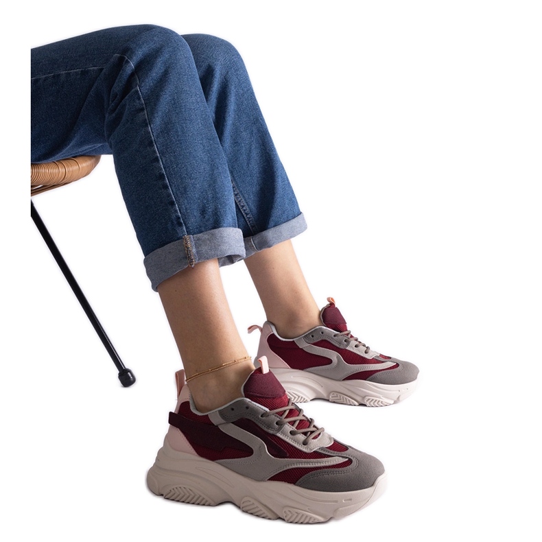 Bordó és szürke színű női tornacipő piros