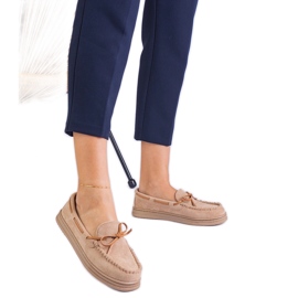 Bézs női cipők Ekozamszból íjatal Bézs női cipők Ekozamszból íjatal