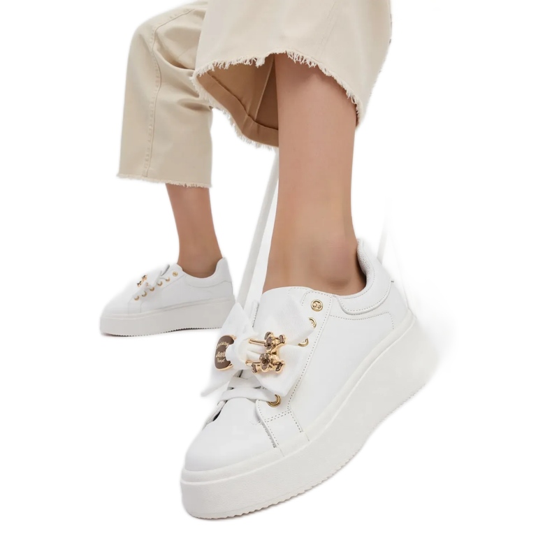 Női cipők báj fehér Női cipők báj fehér