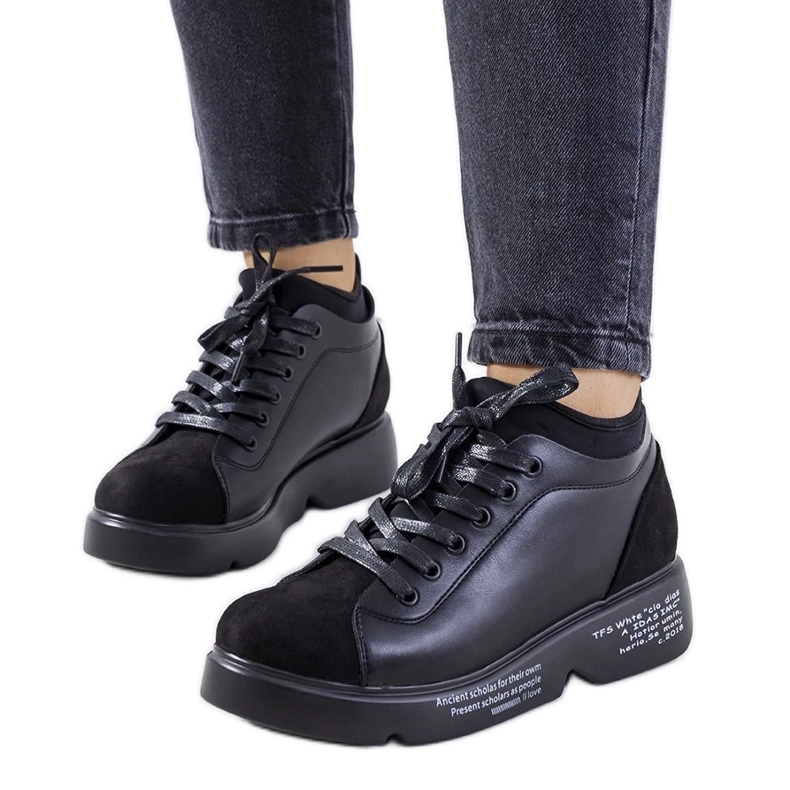 D/GMR Fekete magas sarkú tornacipő az Ambly-tól