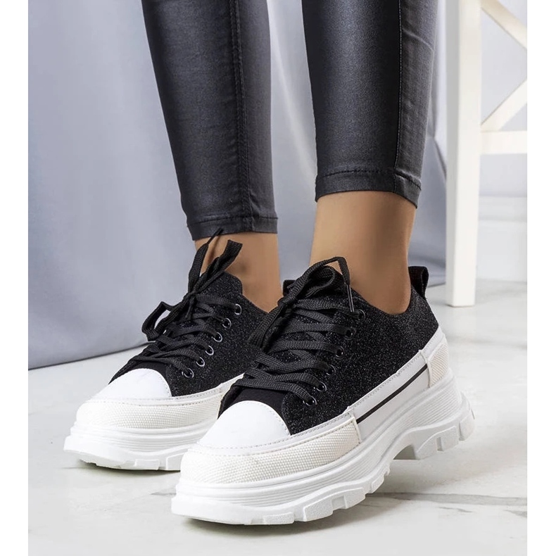 D/GMR Fekete magas talpú tornacipő a Callani cégtől