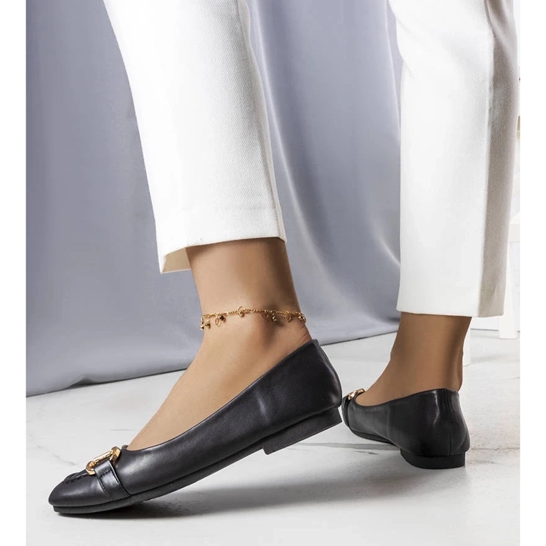 D/GMR Fekete balerinák arany díszítéssel az Iristől