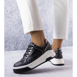 D/GMR Fekete tornacipő Grandbois monogrammal díszítve