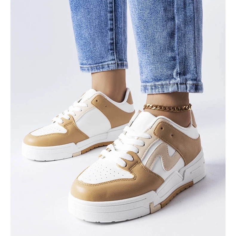 D/GMR Barna csizma vastagabb talppal a Harter márkától