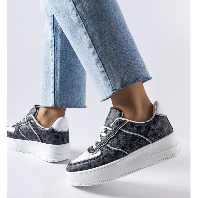 D/GMR Fekete tornacipő Sands monogrammal díszítve