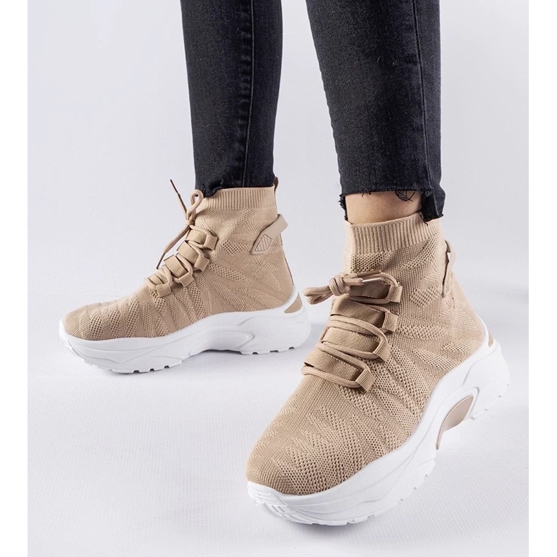 D/GMR Barna magasszárú Vigatto tornacipő