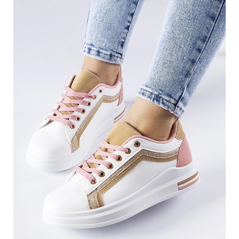 D/GMR Fehér és rózsaszín cipők a Mayfield platformon arany elemekkel D/GMR Fehér és rózsaszín cipők a Mayfield platformon arany elemekkel