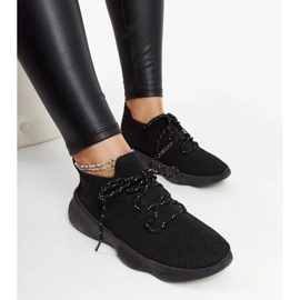 D/GMR Roshni fekete sportcipő