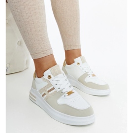 D/GMR Fehér és bézs színű tornacipők a Negisti platformon