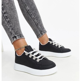 D/GMR Walida fekete tornacipő vastag talppal