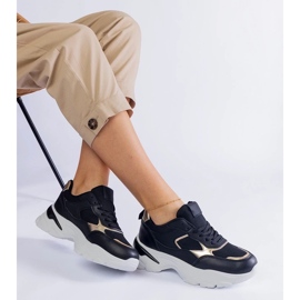 D/CEO Fekete tornacipő masszív Torreza talppal