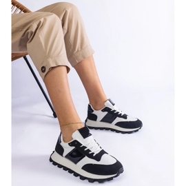 D/CEO Fekete tornacipő látható Restia protektorral