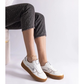 D/CEO Fehér és ezüst színű tornacipő Quica gumitalppal