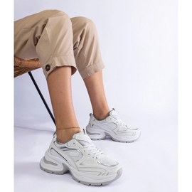 D/CEO Fehér tornacipő masszív Adom talppal