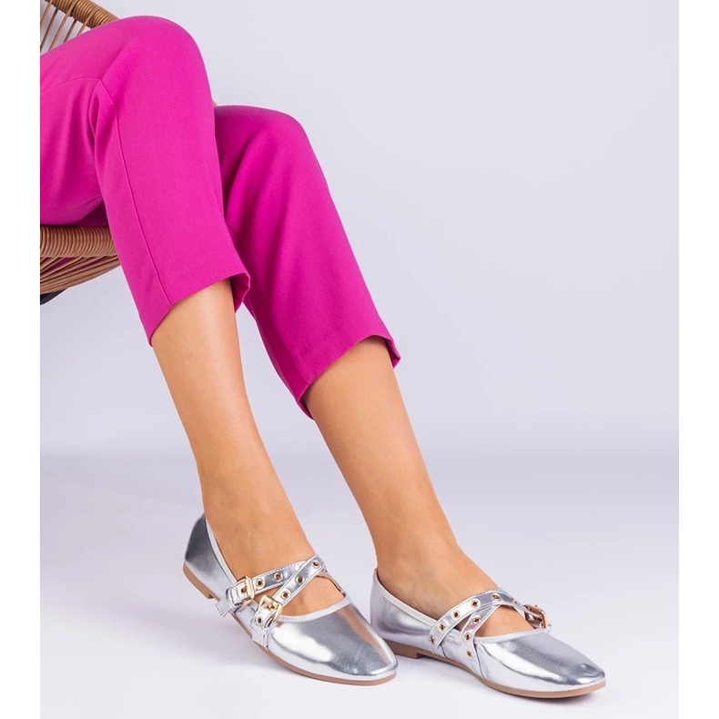 D/CEO Ezüst Eco -Leather Ballerinas, Emmarino csatokkal díszítve