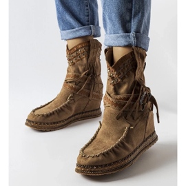 D/CEO Sötétbarna csizma a Beausoleil márkától D/CEO Sötétbarna csizma a Beausoleil márkától