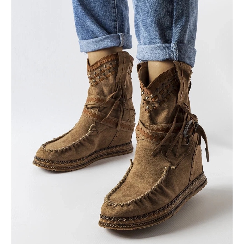 D/CEO Sötétbarna csizma a Beausoleil márkától