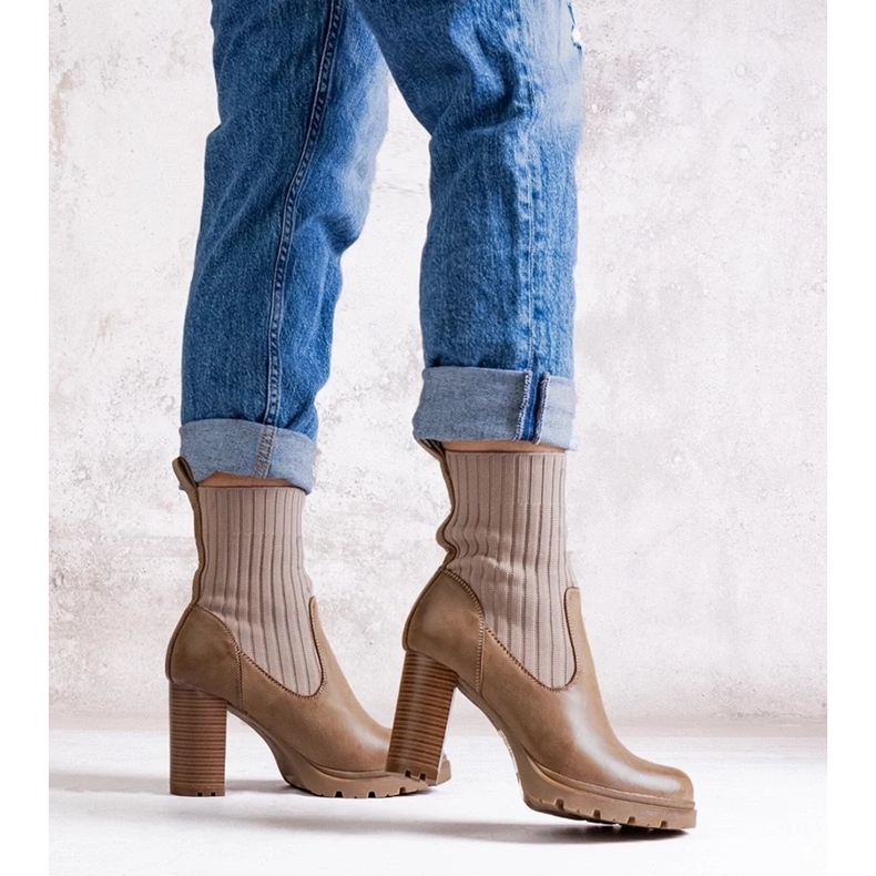 D/CEO Sötétbézs bokacsizma Asera öko bőrből