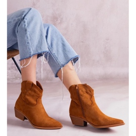 D/CEO Erinne barna bokacsizma