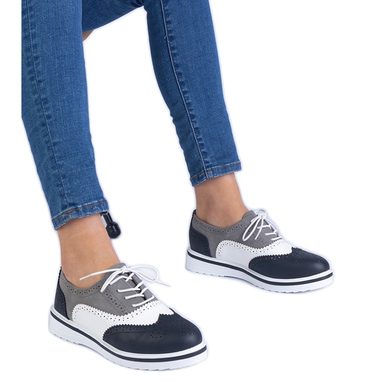 Fekete klasszikus oxford cipő