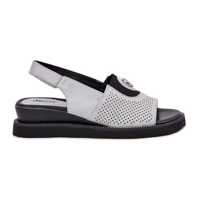 Jezzi Női szandál egy ezüst ékön, díszes