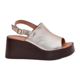 Jezzi Női szandál öko bőrrel a peronon és az arany ékek aranysárga