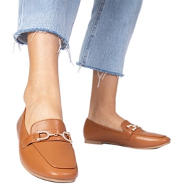 Barna, elegáns cipők cirkonokkal