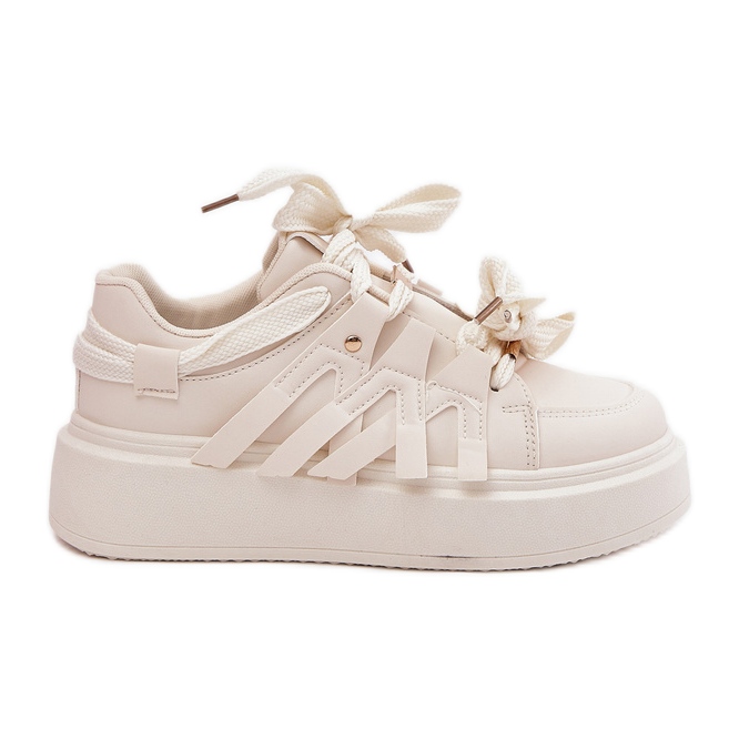 Eco bőr cipők a bézs platformon