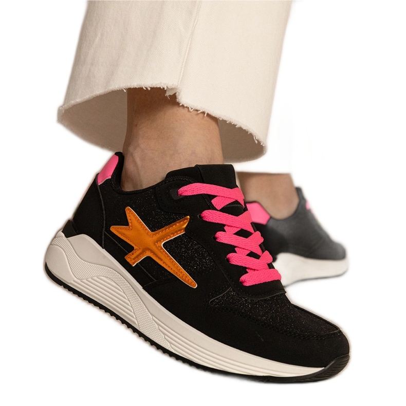 Fekete cipők női sport csillogással