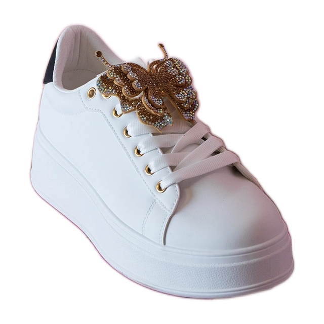 Fekete -fehér cipők, amelyek cirkonokkal ellátott pillangóval díszítik