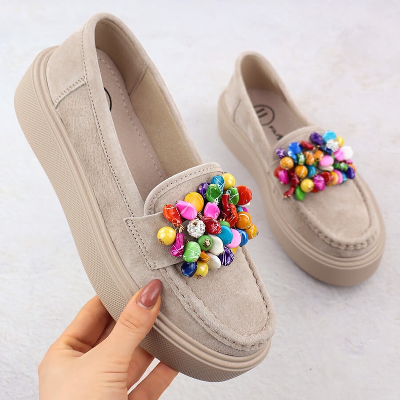 Bőrös -saferek a peronon, bézs bézs filippo dp6765